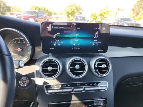 Used 2021 Mercedes-Benz GLC 300 4MATIC image 23