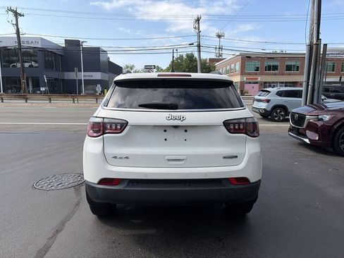 Used 2020 Jeep Compass Latitude w/ Popular Equipment Group AWD/4WD image 7