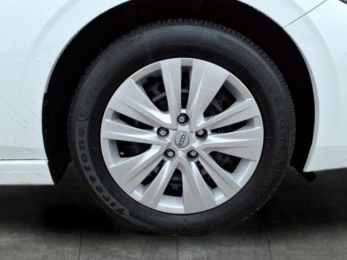 Used 2024 Nissan Sentra S image 9