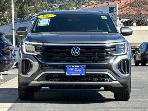 Used 2024 Volkswagen Atlas Cross Sport SE image 8