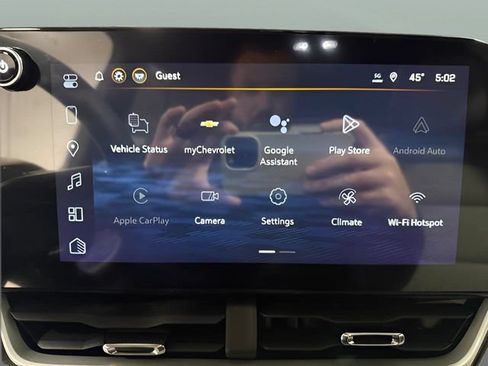 New 2026 Chevrolet Equinox LT w/ Convenience Package II FWD image 22