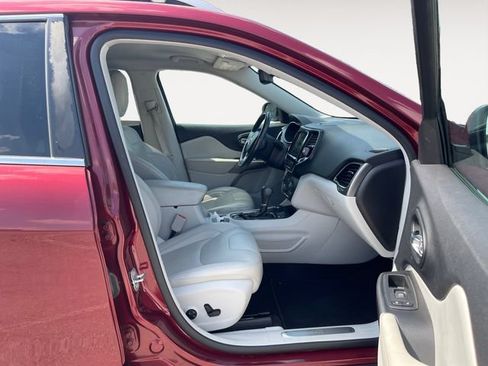 Used 2020 Jeep Cherokee Limited AWD/4WD image 15