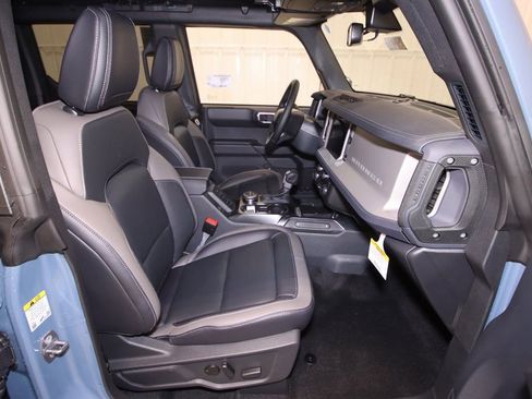 New 2025 Ford Bronco Outer Banks image 14