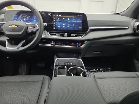 Used 2025 Chevrolet Equinox LT w/ Convenience Package II AWD/4WD image 33