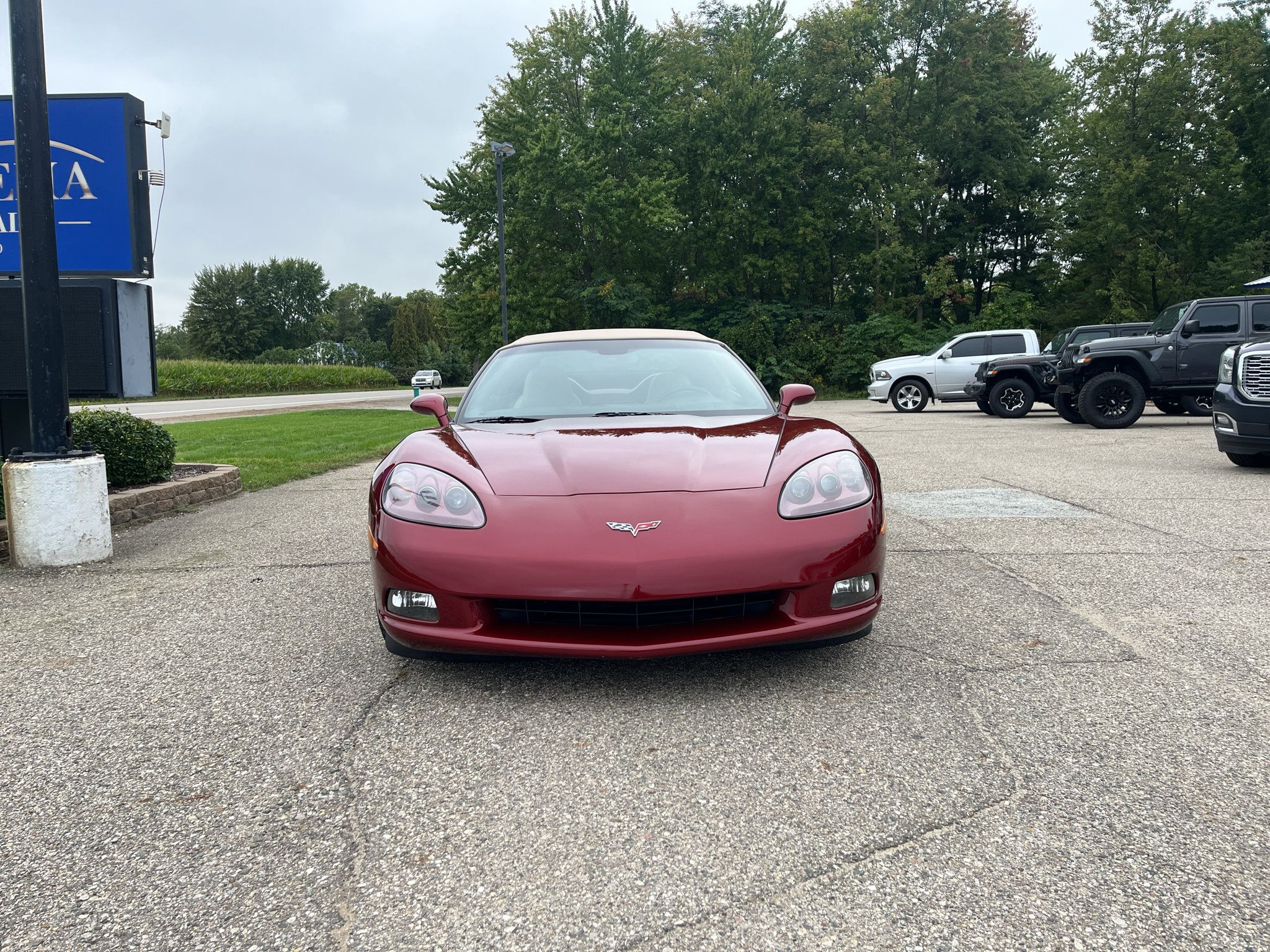 Used 2006 Chevrolet Corvette Convertible w/ Performance Package RWD image 3