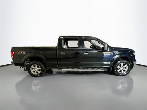 Used 2018 Ford F150 XLT w/ XTR Package image 9