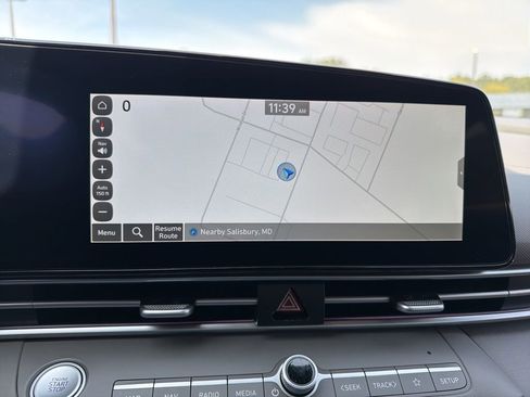 Used 2025 Hyundai Elantra SEL FWD image 10