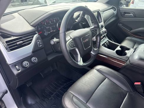 Certified 2017 GMC Yukon SLT AWD/4WD image 17