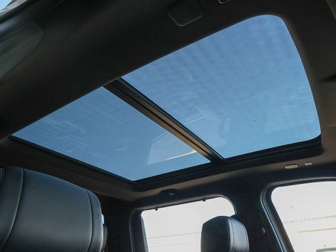 Used 2023 Toyota Tundra Platinum image 40