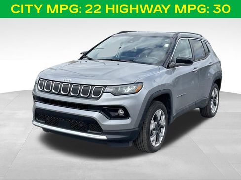 Used 2022 Jeep Compass Limited AWD/4WD image 4