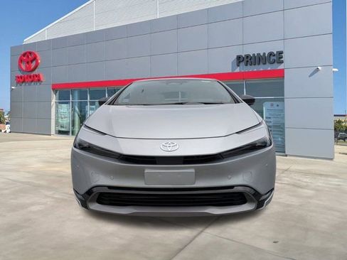 New 2026 Toyota Prius Limited FWD image 9