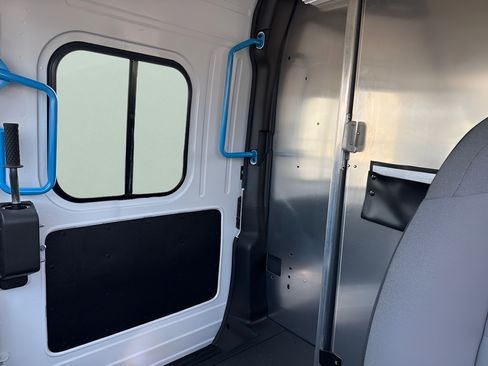 Used 2024 RAM ProMaster 3500 w/ Delivery Van Package FWD image 13