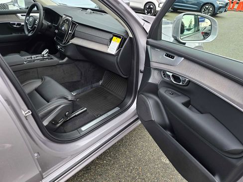 New 2026 Volvo XC90 T8 Ultra w/ Lounge Package image 12