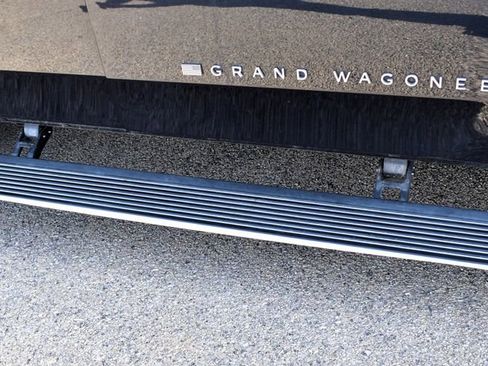 Used 2022 Jeep Grand Wagoneer Series II w/ Premium Group II image 9