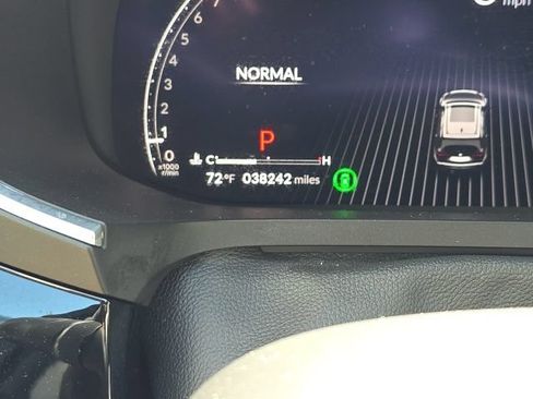 Used 2023 Acura MDX SH-AWD image 15