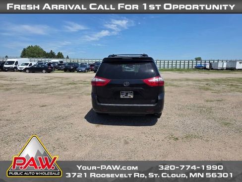 Used 2015 Toyota Sienna XLE w/ XLE Navigation Package AWD/4WD image 7