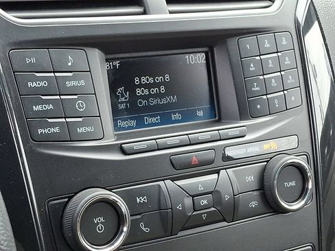 Used 2018 Ford Explorer XLT AWD/4WD image 17
