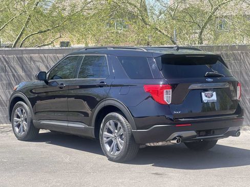 Used 2023 Ford Explorer XLT w/ Equipment Group 202A RWD image 6