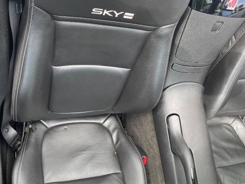 Used 2007 Saturn Sky Red Line RWD image 23