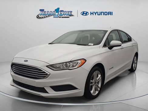 Used 2018 Ford Fusion S image 4