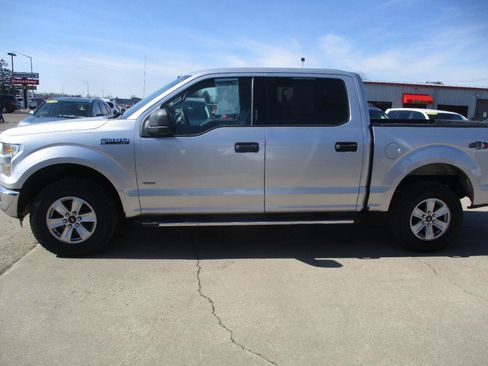 Used 2016 Ford F150 XLT image 3