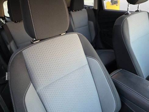 Used 2018 Ford Escape SE FWD image 28