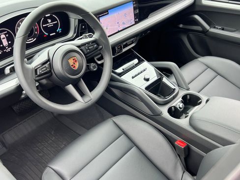 New 2026 Porsche Cayenne AWD/4WD image 14