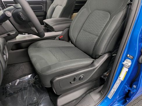 Used 2025 RAM 1500 Big Horn AWD/4WD image 11