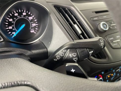 Used 2017 Ford Escape SE image 13