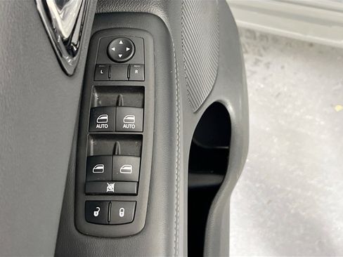 Used 2022 Dodge Durango GT image 18