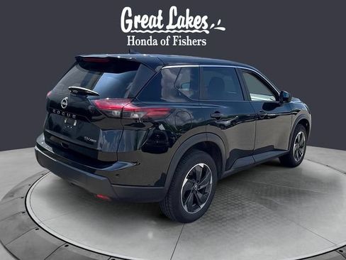 Used 2024 Nissan Rogue SV AWD/4WD image 5