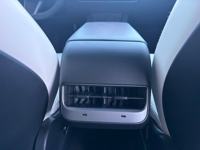 Used 2021 Tesla Model Y 2WD image 16