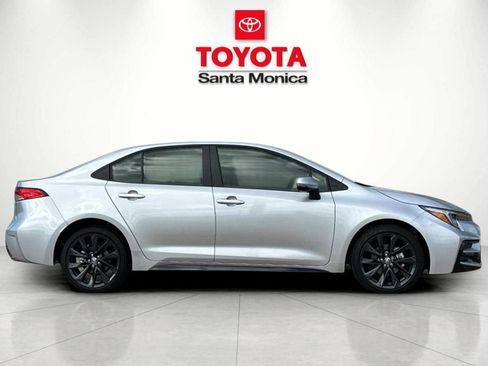 New 2026 Toyota Corolla SE image 2