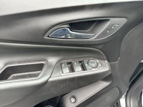 Certified 2020 Chevrolet Equinox LT w/ Driver Convenience Package image 22