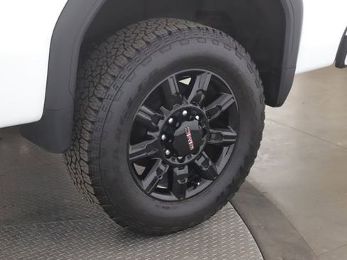 Used 2026 GMC Sierra 2500 AT4 w/ AT4 Premium Plus Package AWD/4WD image 12