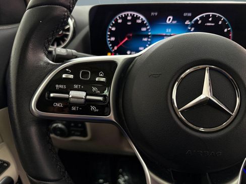 Used 2023 Mercedes-Benz GLA 250 image 15
