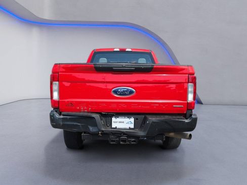 Used 2019 Ford F250 XL w/ Power Equipment Group RWD image 4