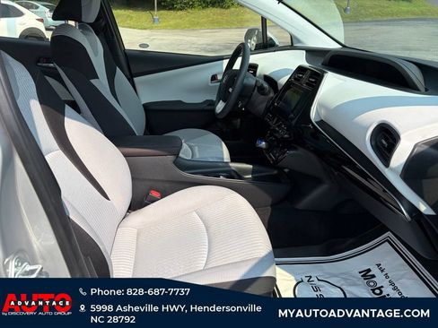 Used 2017 Toyota Prius Two FWD image 24