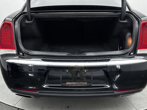 Used 2021 Chrysler 300 Touring L w/ Popular Equipment Group image 32
