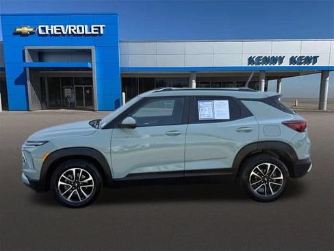 Certified 2025 Chevrolet TrailBlazer LT w/ Convenience Package FWD image 29