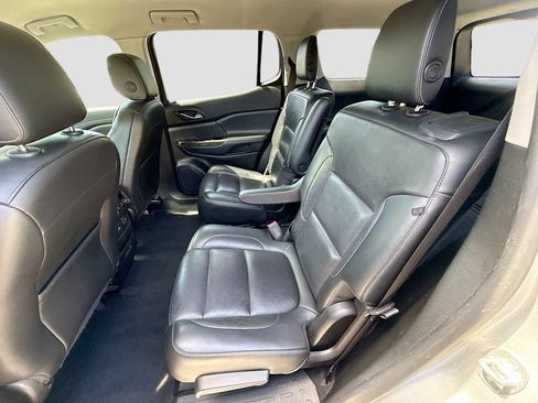 Used 2019 GMC Acadia SLT FWD image 26