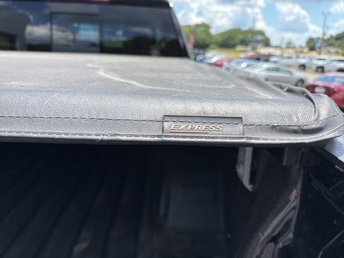 Used 2019 GMC Sierra 1500 SLT w/ SLT Premium Plus Package image 31