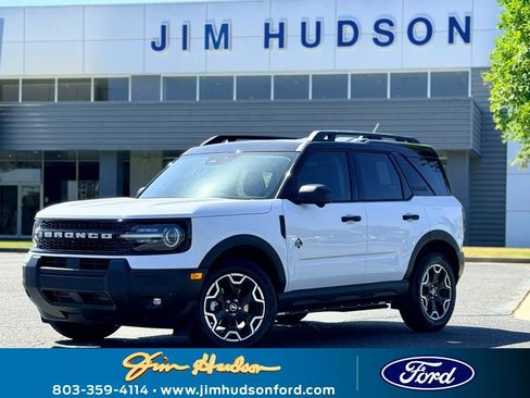 New 2026 Ford Bronco Sport Outer Banks w/ Outer Banks Tech Package+ AWD/4WD image 1