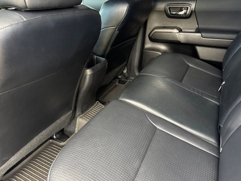 Used 2023 Toyota Tacoma TRD Off-Road w/ TRD Premium Off Road Package image 14