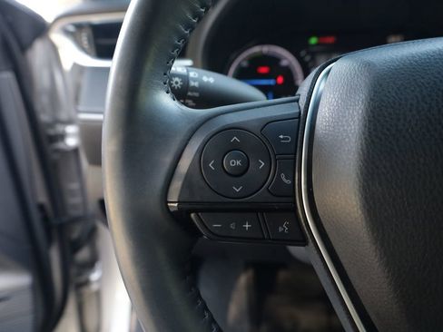 Used 2022 Toyota Venza XLE AWD/4WD image 20