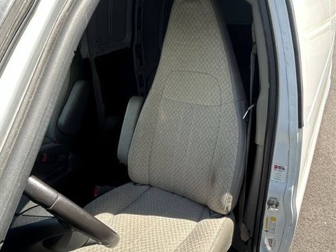Used 2021 Chevrolet Express 2500 w/ Driver Convenience Package RWD image 12