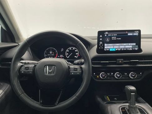 Used 2024 Honda HR-V EX-L image 3