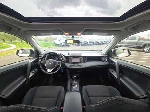 Used 2016 Toyota RAV4 XLE image 19