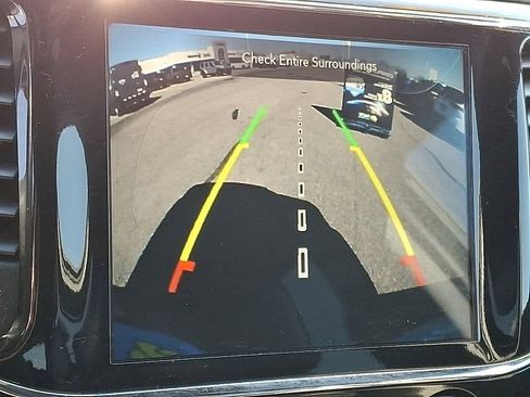 Used 2020 Jeep Grand Cherokee Altitude image 21