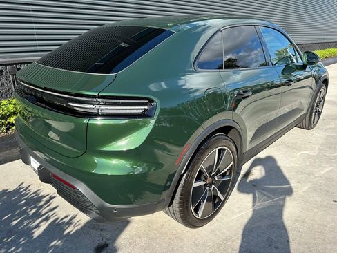 Used 2025 Porsche Macan Electric image 9